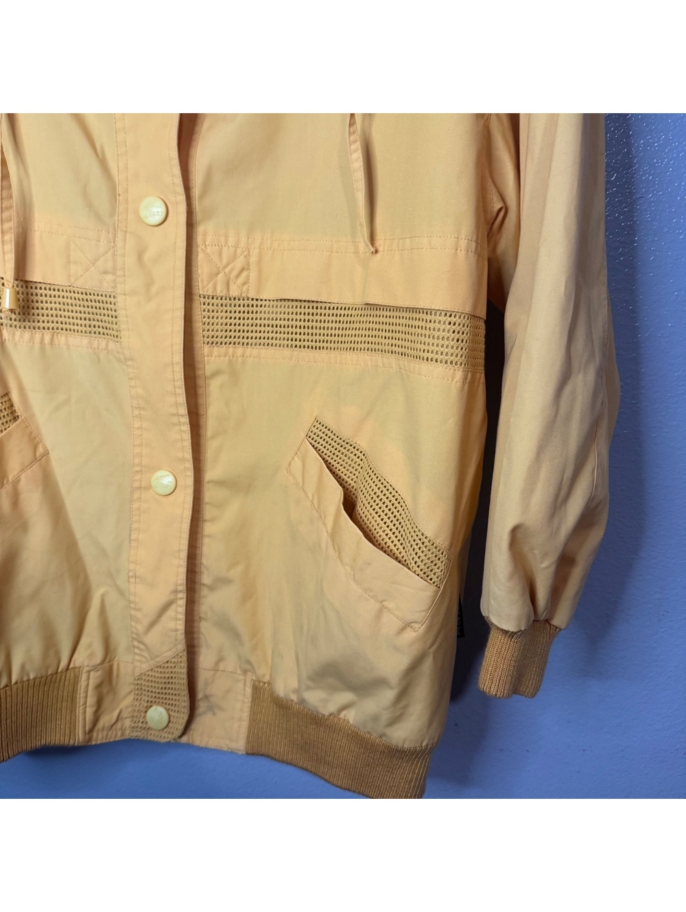 Vintage Izzi Yellow Windbreaker Jacket Women’s Medium Mesh Trim Hooded Coat - Picture 7 of 10